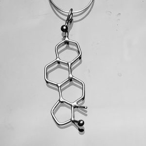 Östradiolhalsband i silver 925